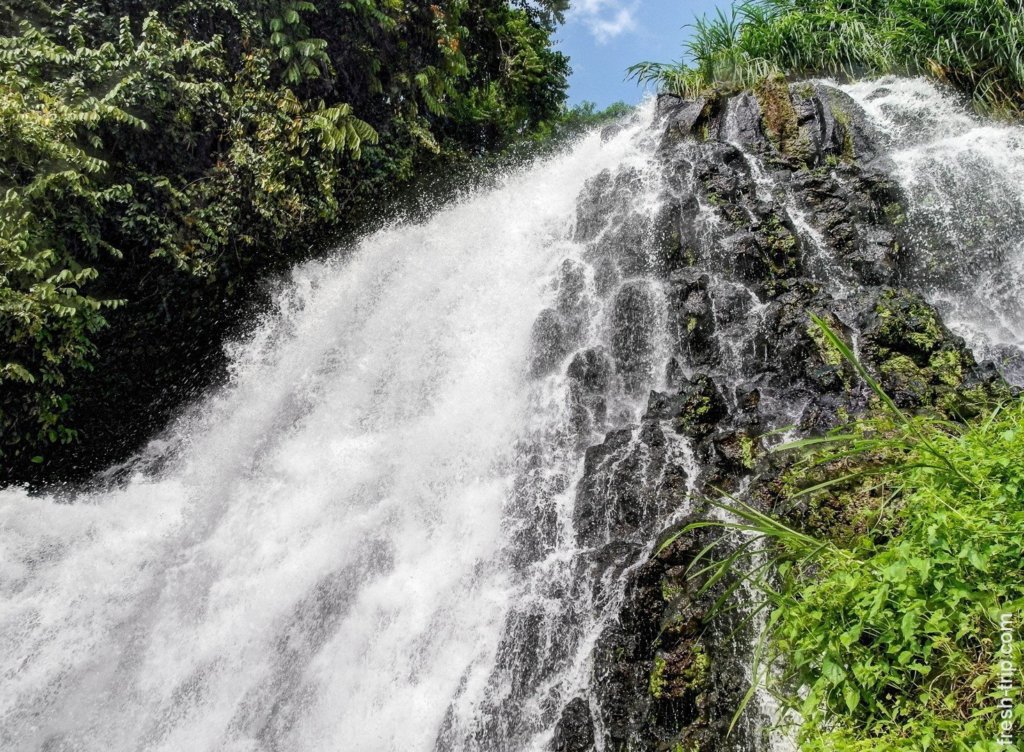 Waterfall Mimbalut, Philippines